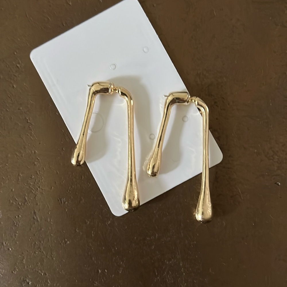 Dripping Metal earrings gold